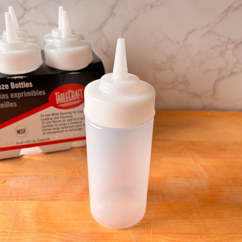 TableCraft 10853C 8 oz Widemouth Squeeze Bottle, Clear with Standard TipTop
