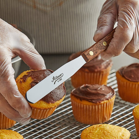 Ateco 1384 Straight Icing Spatula with 4-1/4" Stainless Steel Blade and Wood Handle