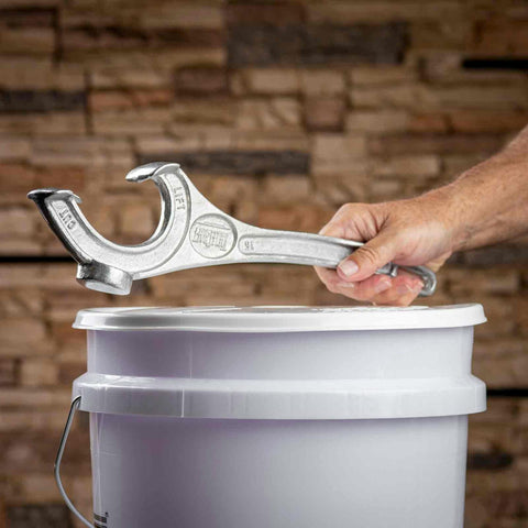 Tablecraft Products 15 E-Z Pail Opener, 16" Cast Aluminum, Opens and Reseals