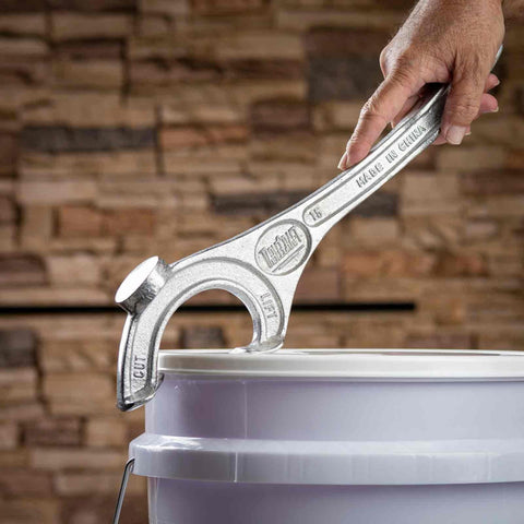 Tablecraft Products 15 E-Z Pail Opener, 16" Cast Aluminum, Opens and Reseals