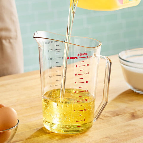 Cambro 200MCCW135 Camwear 2 Qt. Clear Polycarbonate Measuring Cup