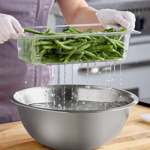 Cambro 33CLRCW135 Camwear 1/3 Size Clear Polycarbonate Colander Pan - 3 inch Deep