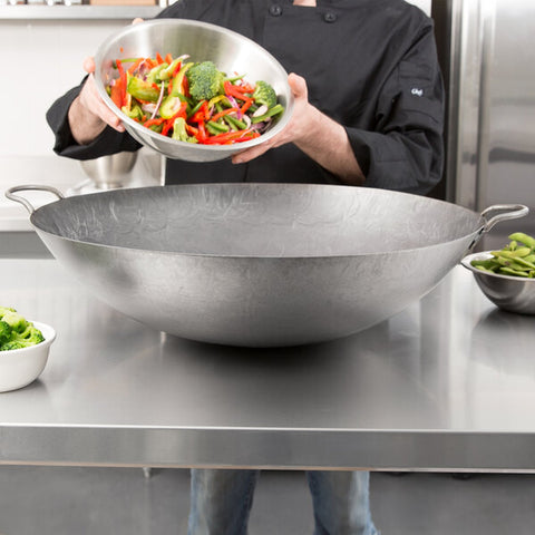 Town 34722 22" Hand Hammered Cantonese Wok