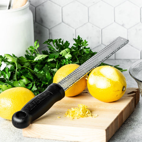 Microplane 46220 Premium Classic Fine Cheese Citrus Grater / Zester, Turquoise
