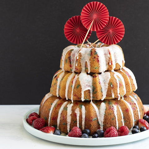Nordic Ware 50304 3-Piece Tiered Bundt Pan Set