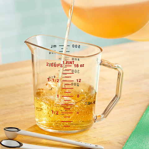 Cambro 50MCCW135 Camwear 1-Pint Clear Polycarbonate Measuring Cup