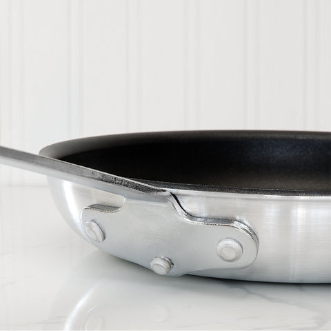 Browne USA Foodservice 5813830 Thermalloy 10" Aluminum Non-Stick Fry Pan
