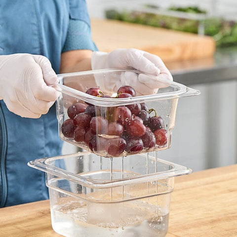 Cambro 63CLRCW135 Camwear 1/6 Size Clear Polycarbonate Colander Pan - 3" Deep
