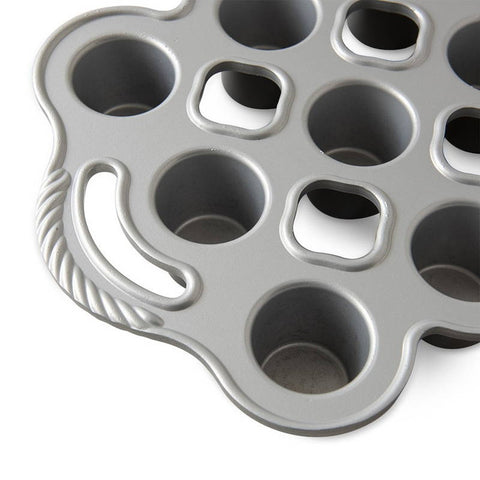 Nordic Ware 82848 Petite Popover Pan - 12 Cavity Cast Aluminum Mini Popover Pan