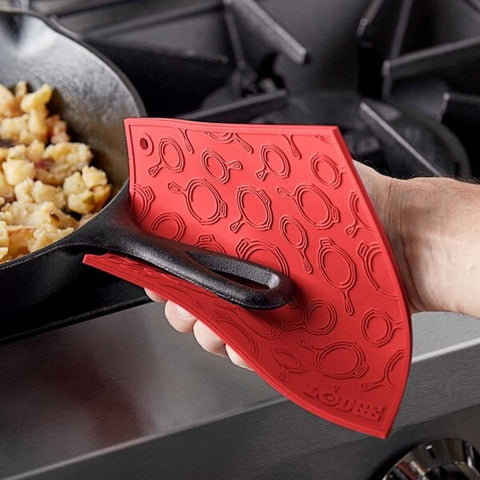 Lodge AS7SKT41 7" x 7" Red Skillet Pattern Silicone Trivet / Pot Holder