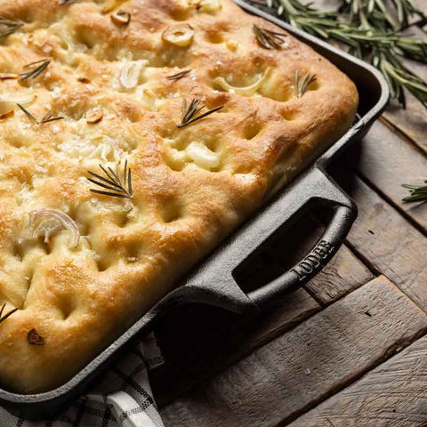 Lodge BW15BP 15.5 x 10.5 Inch Seasoned Cast Iron Baking Pan