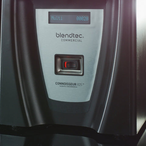 Blendtec C825C11E-A1GA1D Connoisseur 825 Spacesaver Commercial Blender with 90 oz WildSide+ Jar, 120V