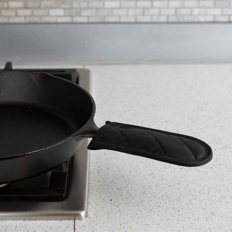 Lodge Manufacturing HHMT11 Max Temp Handle Holder - Cast Iron Handle Cover