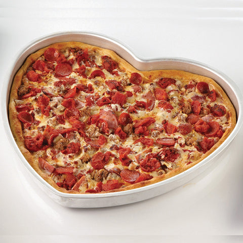 American Metalcraft HPP16 16" Heart-Shaped Aluminum Pizza Pan
