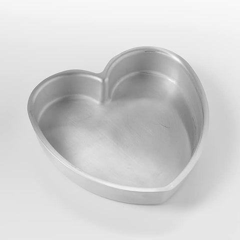 American Metalcraft HPP7 7" Aluminum Heart-Shaped Pan