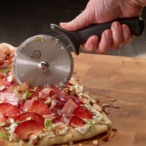 Mercer Culinary M18604BK Millennia 4-Inch High-Carbon Steel Pizza Cutter with Black Handle