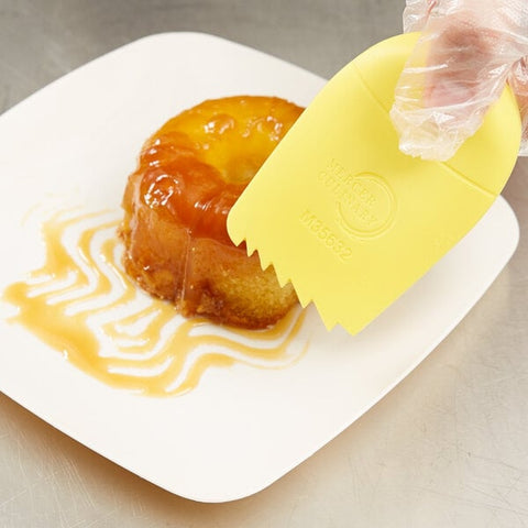 Mercer Culinary M35607 Saw Tooth Edge Silicone Wedge Plating Tool