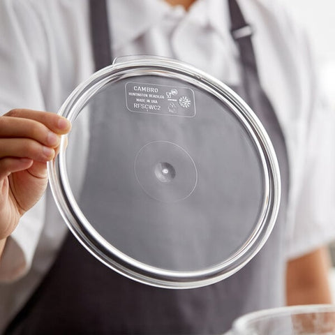 Cambro RFSCWC2135 Clear Round Polycarbonate Lid for 2 & 4 Qt. Camwear Food Storage Containers