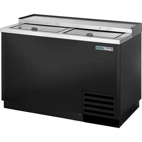 True TD-50-18-HC Solid Slide Lid Deep Well Horizontal Bottle Cooler with Hydrocarbon Refrigerant