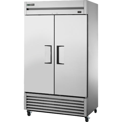 True Manufacturing TS-43F-HC Two-Section Reach-In Solid Door Freezer