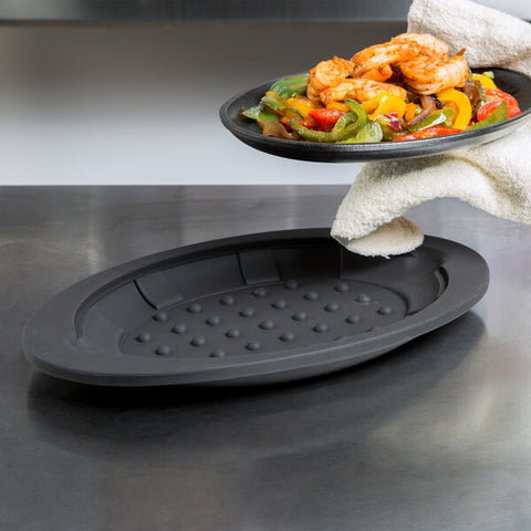 Lodge USO11 Oval Non-Slip Silicone Underliner for Cast Iron Serving Griddles, Black