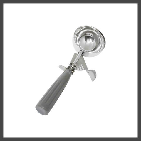 SLDS008 Thunder Group 4 Oz. Grey Ice Cream Disher